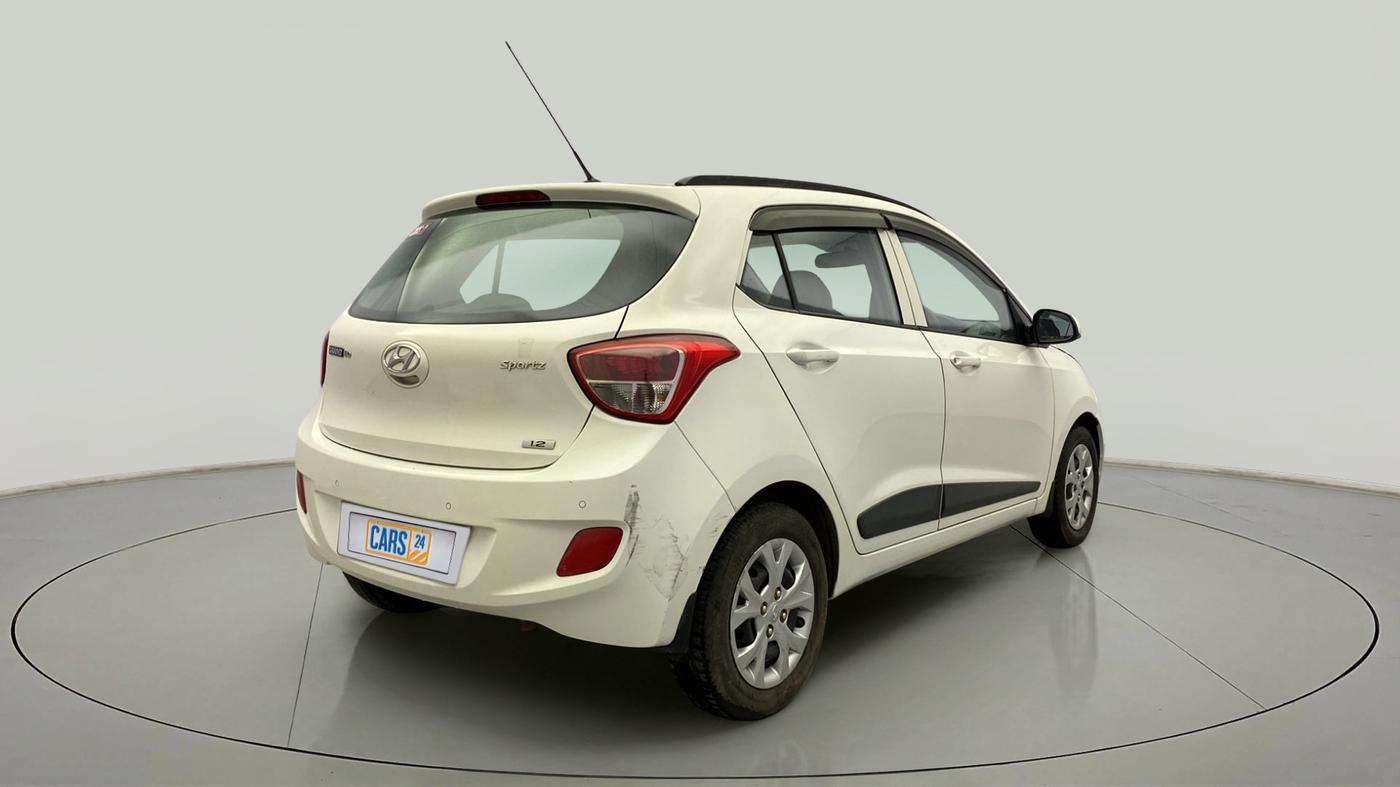 2015 Hyundai Grand i10 SPORTZ 1.2 KAPPA VTVT, Petrol, Manual, 93,806 km, Right Back Diagonal