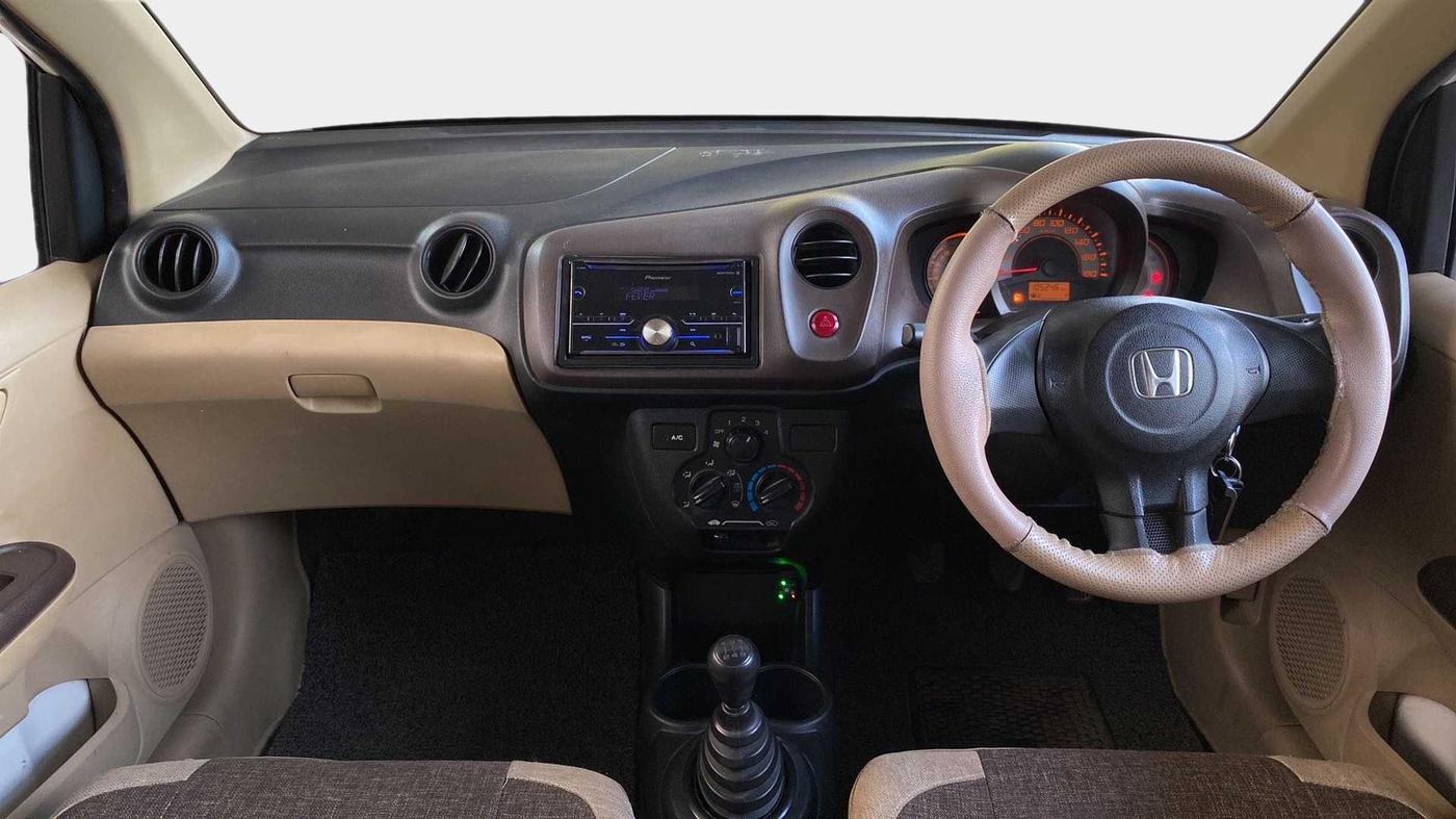 2013 Honda Brio E MT, CNG, Manual, 1,05,481 km, Dashboard