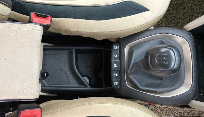 2018 Hyundai NEW SANTRO SPORTZ MT, Petrol, Manual, 37,274 km, Gear Lever