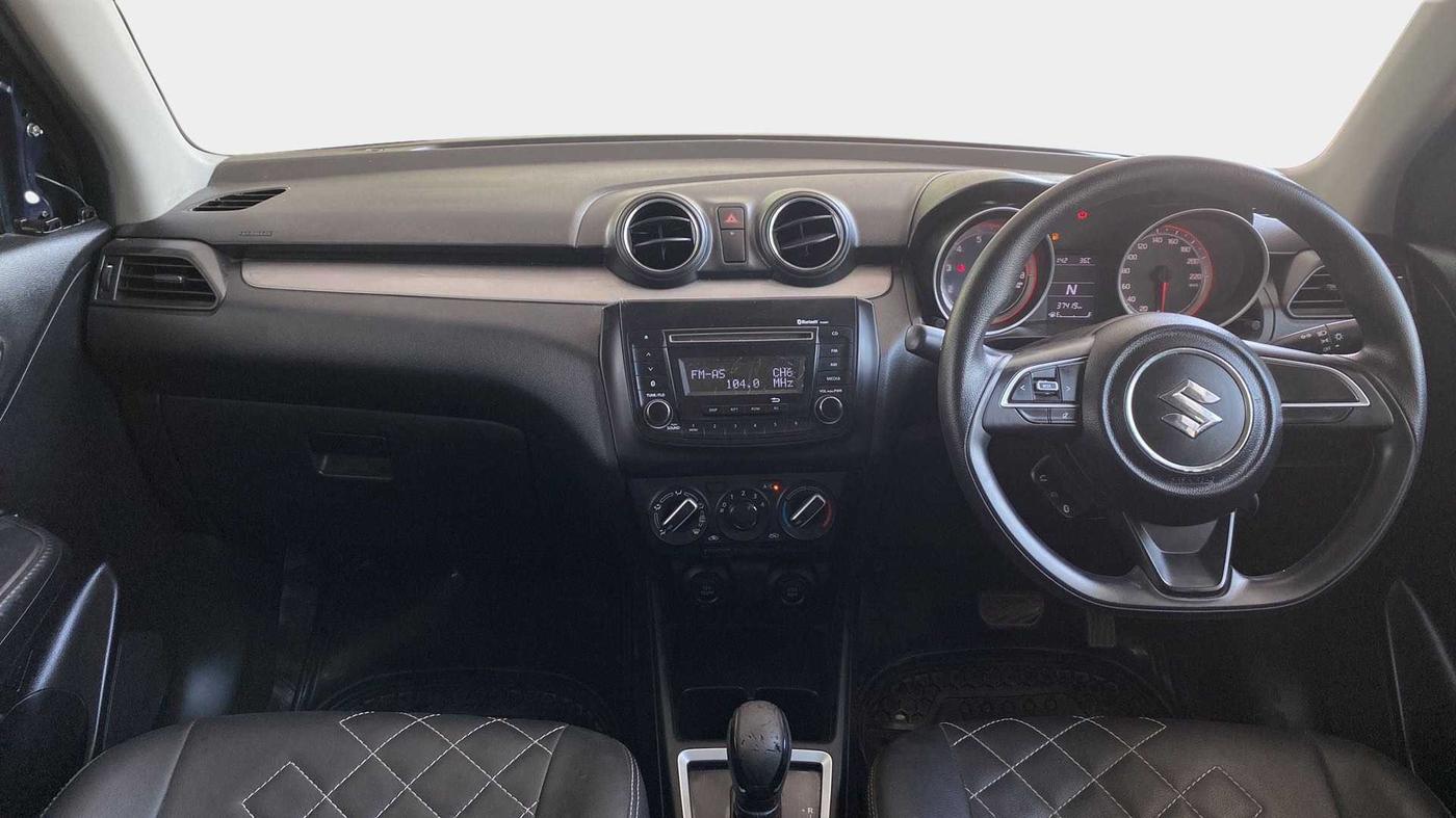 2018 Maruti Swift VXI, Petrol, Manual, 37,416 km, Dashboard