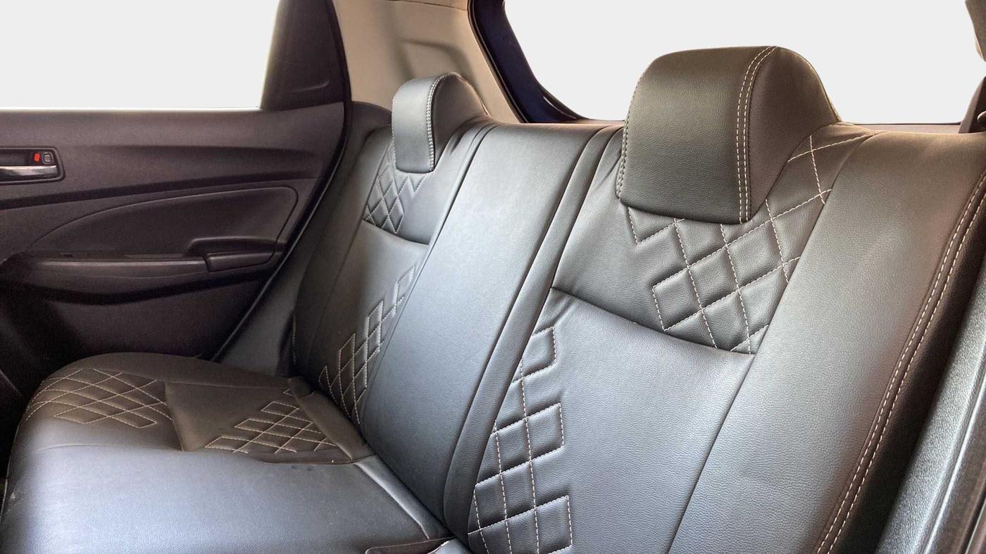 2018 Maruti Swift VXI, Petrol, Manual, 37,416 km, Right Side Rear Door Cabin