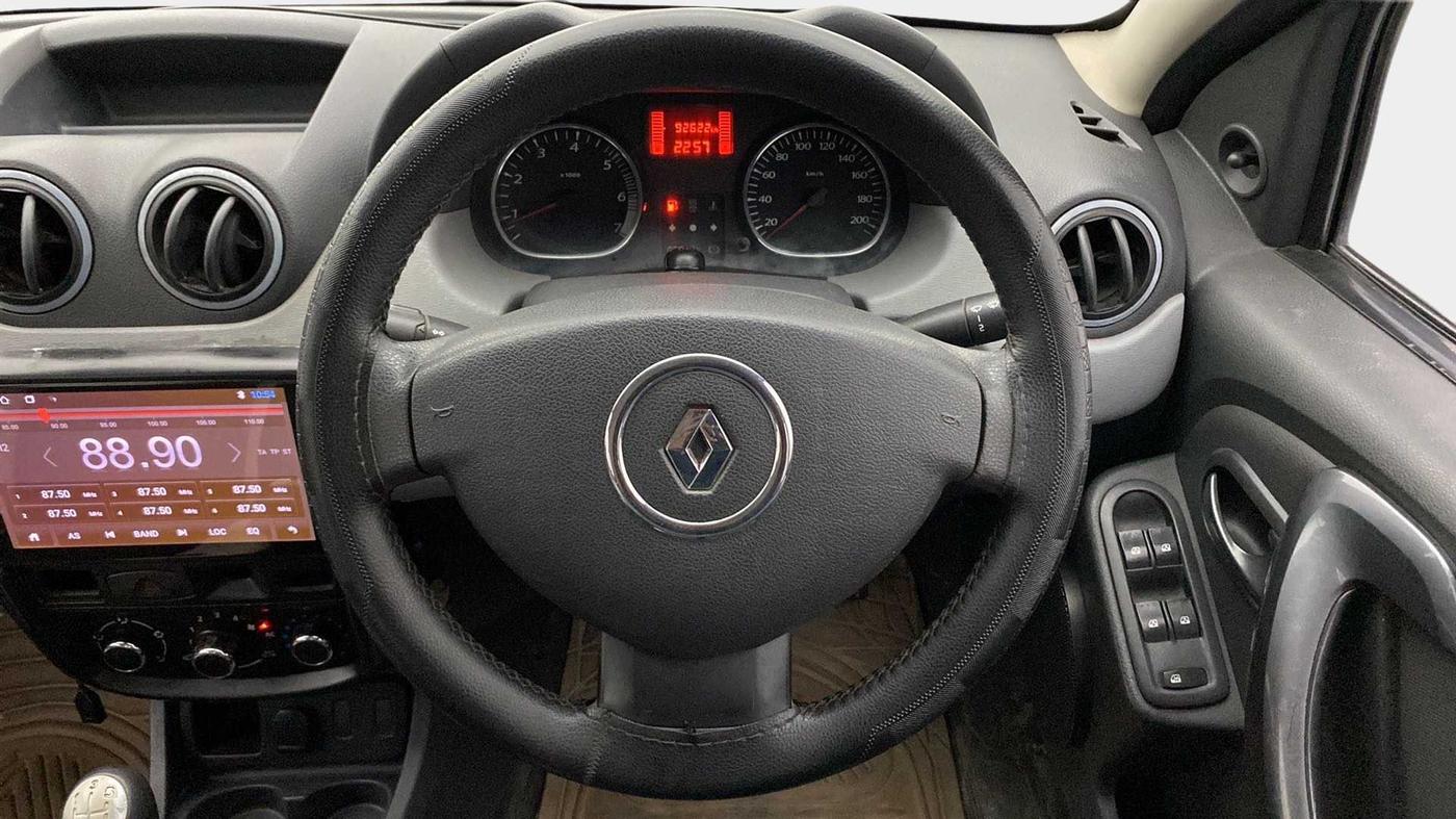 2013 Renault Duster 85 PS RXE DIESEL, Diesel, Manual, 92,547 km, Steering Wheel Close Up
