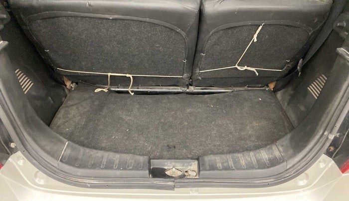 2014 Maruti Wagon R 1.0 LXI, Petrol, Manual, 65,520 km, Boot Inside
