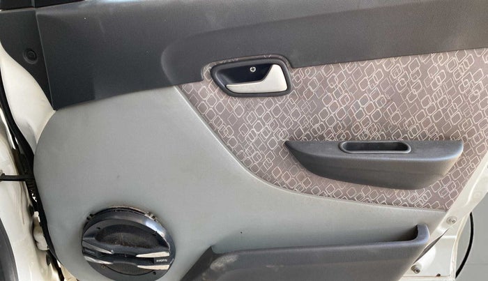 2017 Maruti Alto 800 LXI, CNG, Manual, 59,008 km, Driver Side Door Panels Control