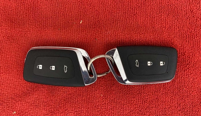 2020 MG HECTOR SHARP 1.5 DCT PETROL, Petrol, Automatic, 16,180 km, Key Close Up