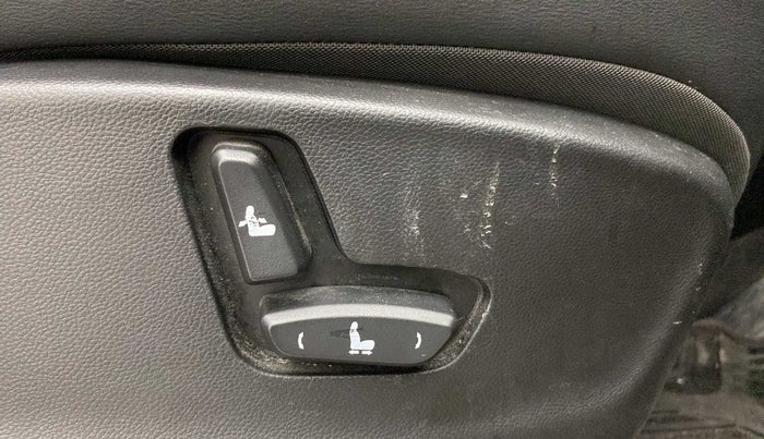 2020 MG HECTOR SHARP 1.5 DCT PETROL, Petrol, Automatic, 16,180 km, Driver Side Adjustment Panel
