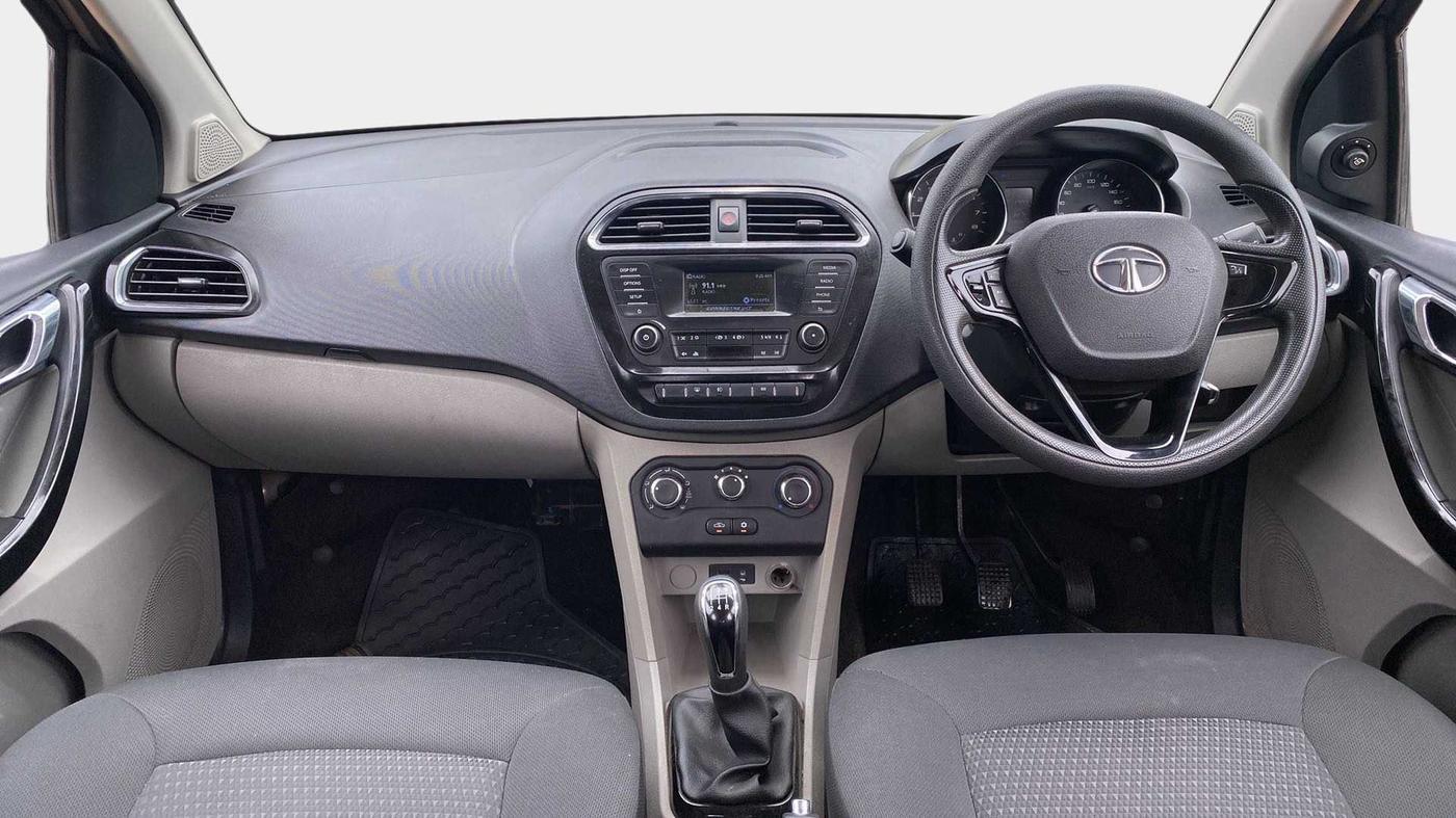 2018 Tata Tiago XZ PETROL, Petrol, Manual, 24,444 km, Dashboard