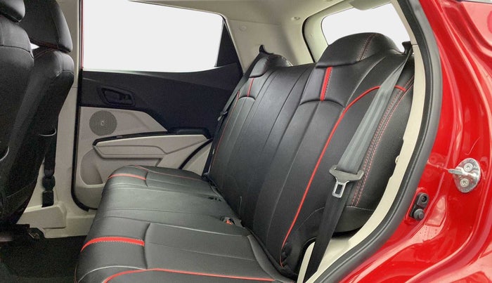 2022 Mahindra XUV300 W4 1.2 PETROL, Petrol, Manual, 5,411 km, Right Side Rear Door Cabin