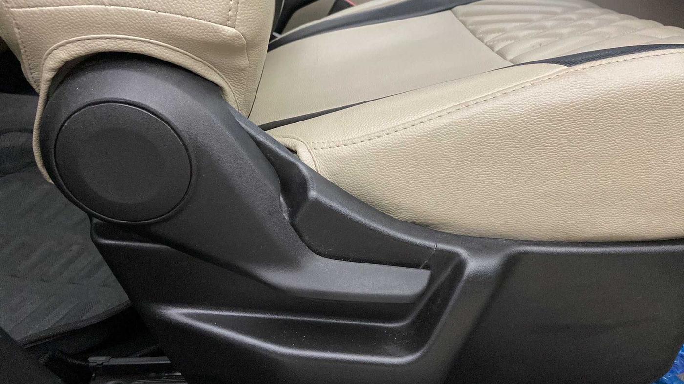 2020 Maruti New Wagon-R VXI 1.2, Petrol, Manual, 6,175 km, Driver Side Adjustment Panel