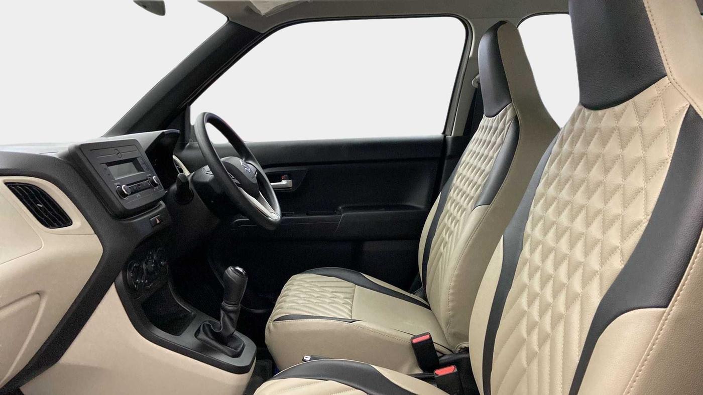 2020 Maruti New Wagon-R VXI 1.2, Petrol, Manual, 6,175 km, Right Side Front Door Cabin