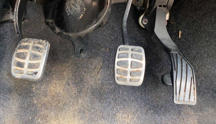 2013 Maruti Ritz VXI, Petrol, Manual, 75,497 km, Pedals