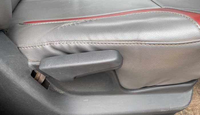 2013 Maruti Ritz VXI, Petrol, Manual, 75,497 km, Driver Side Adjustment Panel