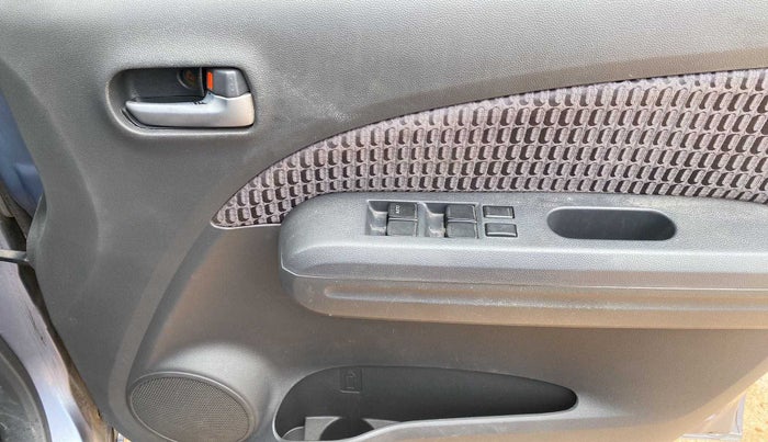 2013 Maruti Ritz VXI, Petrol, Manual, 75,497 km, Driver Side Door Panels Control