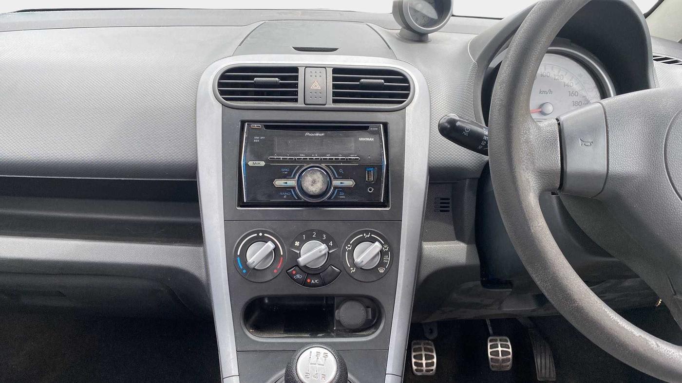 2013 Maruti Ritz VXI, Petrol, Manual, 75,497 km, Air Conditioner