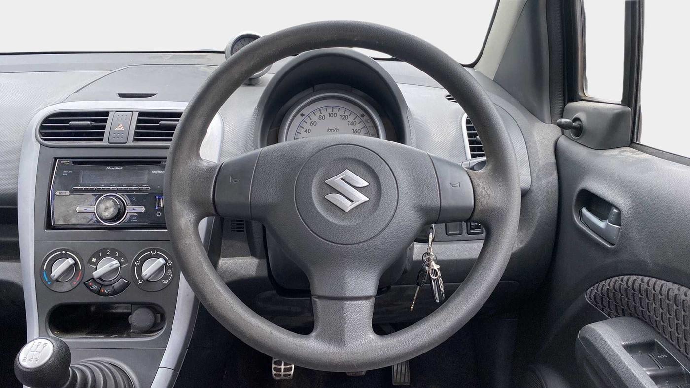 2013 Maruti Ritz VXI, Petrol, Manual, 75,497 km, Steering Wheel Close Up