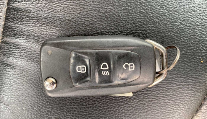 2020 Tata NEXON XZ PETROL, Petrol, Manual, 46,822 km, Key Close Up