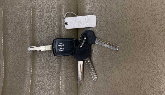 2020 Honda Amaze 1.2L I-VTEC S, Petrol, Manual, 21,841 km, Key Close Up