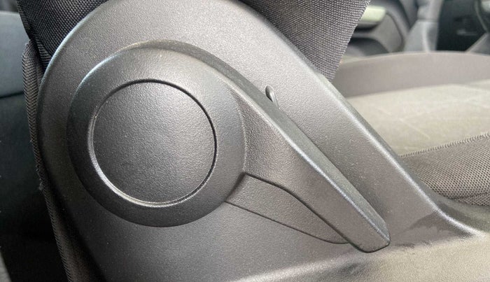 2022 Tata PUNCH ADVENTURE MT, Petrol, Manual, 15,093 km, Driver Side Adjustment Panel