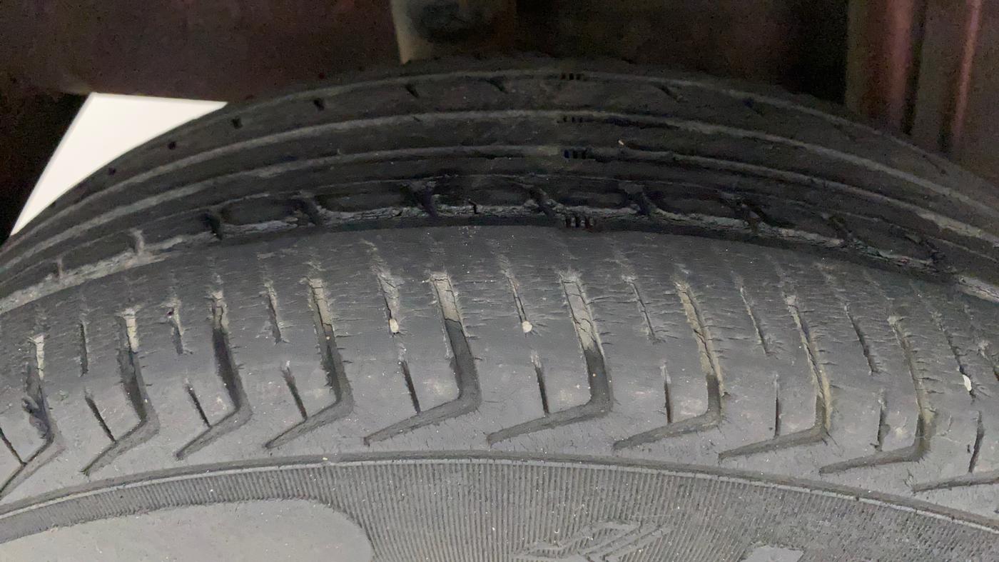 2018 Datsun Redi Go T (O), Petrol, Manual, 72,505 km, Right Rear Tyre Tread