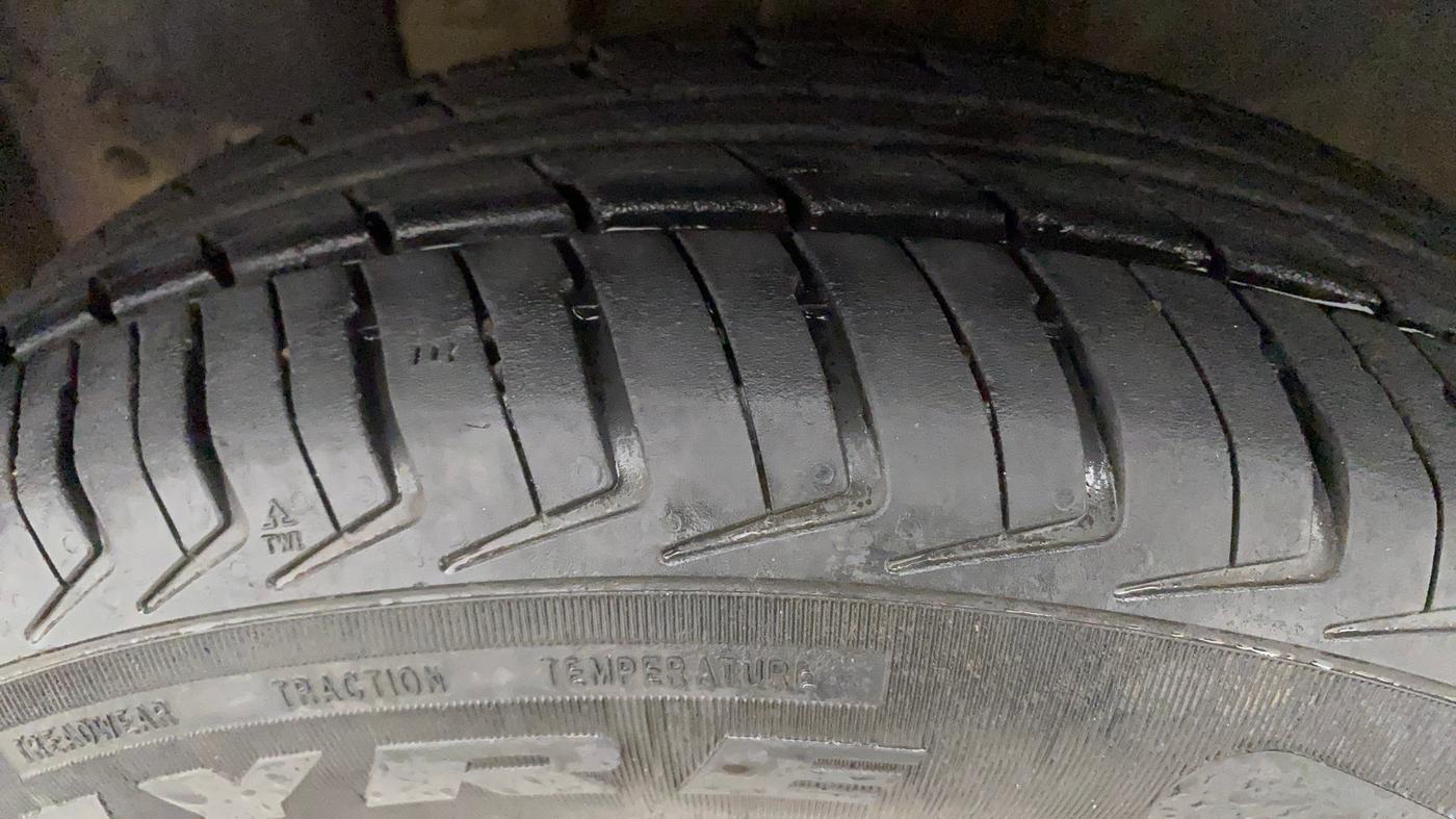 2018 Datsun Redi Go T (O), Petrol, Manual, 72,505 km, Left Front Tyre Tread