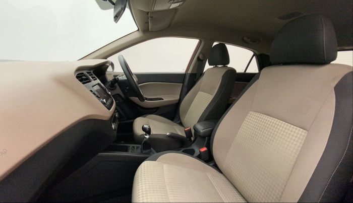 2018 Hyundai Elite i20 ASTA 1.2 (O), Petrol, Manual, 56,386 km, Right Side Front Door Cabin