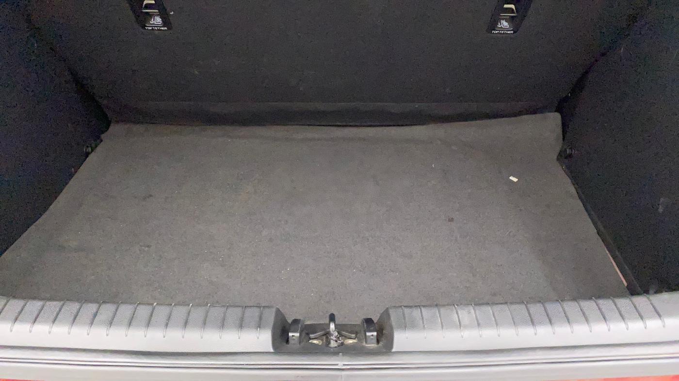 2018 Hyundai Elite i20 ASTA 1.2 (O), Petrol, Manual, 56,386 km, Boot Inside