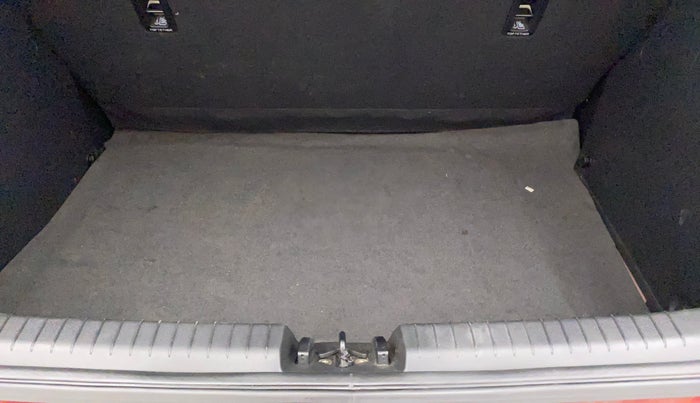 2018 Hyundai Elite i20 ASTA 1.2 (O), Petrol, Manual, 56,386 km, Boot Inside