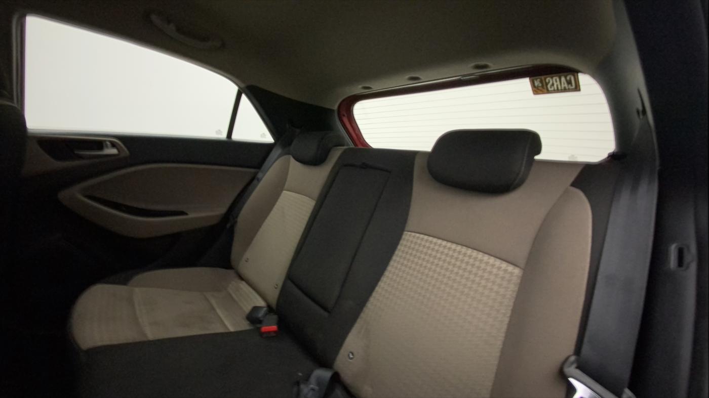 2018 Hyundai Elite i20 ASTA 1.2 (O), Petrol, Manual, 56,386 km, Right Side Rear Door Cabin