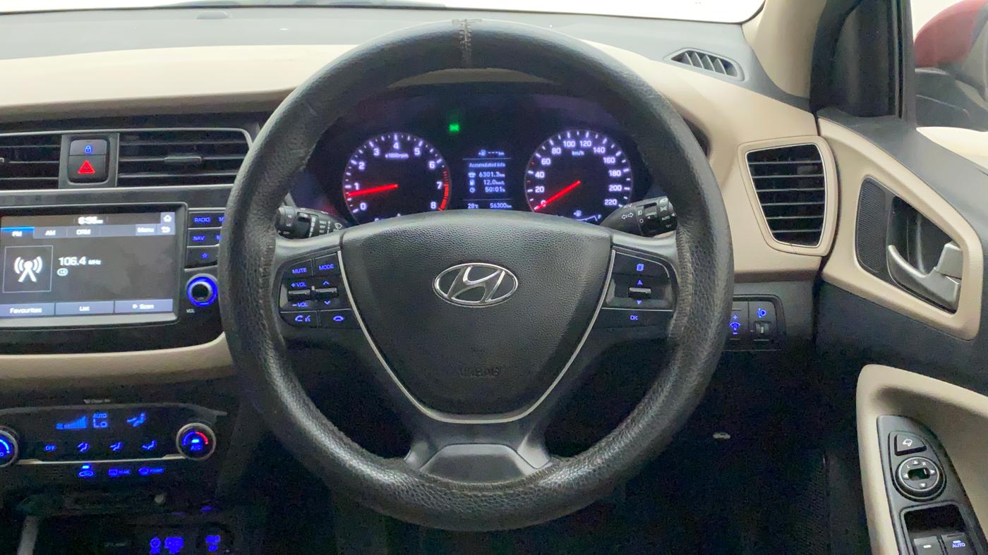 2018 Hyundai Elite i20 ASTA 1.2 (O), Petrol, Manual, 56,386 km, Steering Wheel Close Up