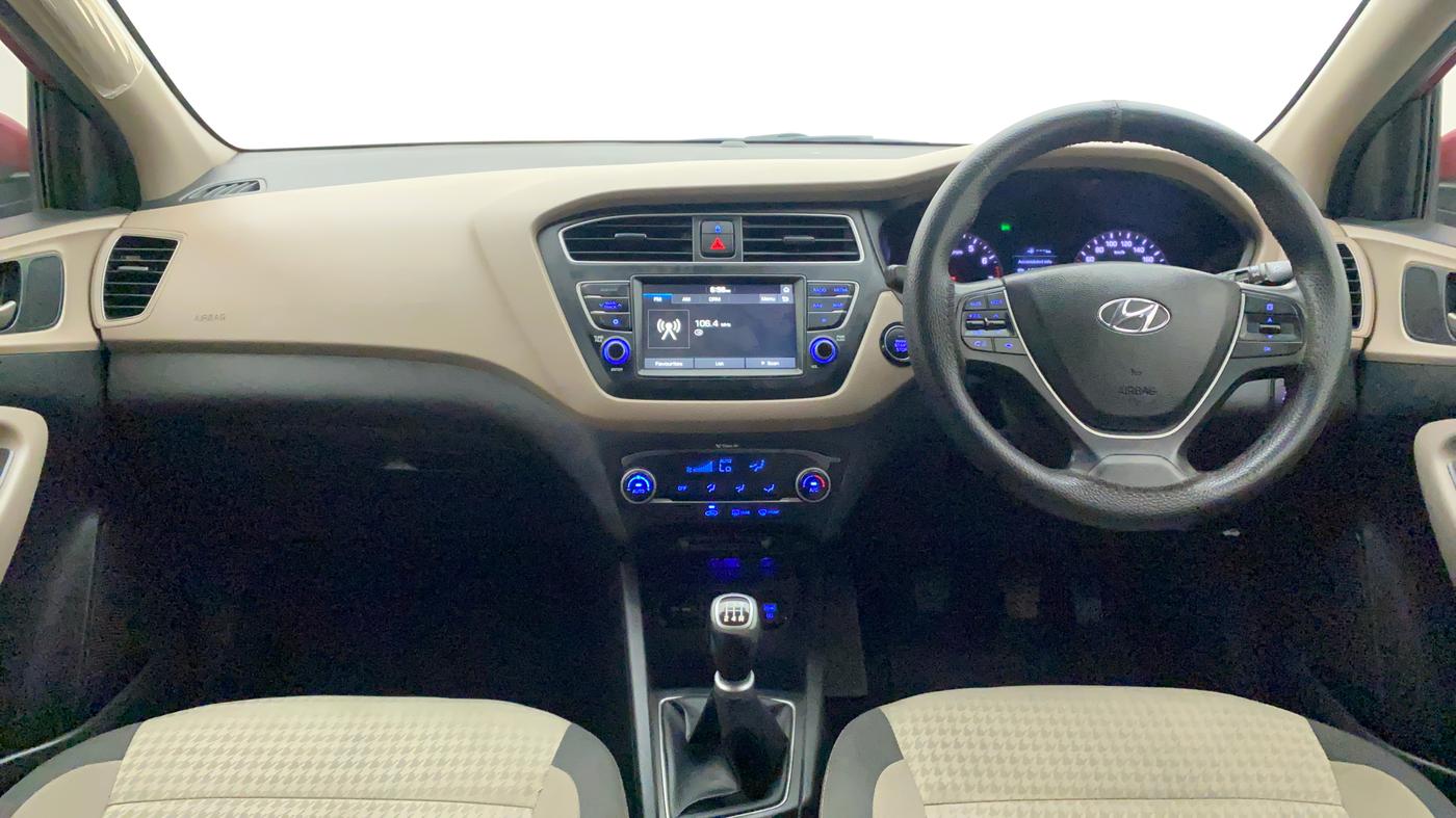 2018 Hyundai Elite i20 ASTA 1.2 (O), Petrol, Manual, 56,386 km, Dashboard