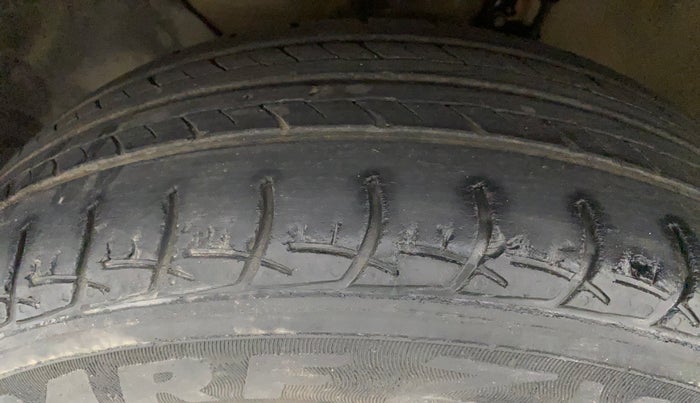 2019 Hyundai Elite i20 SPORTZ PLUS  1.2 CVT, Petrol, Automatic, 46,601 km, Left Front Tyre Tread