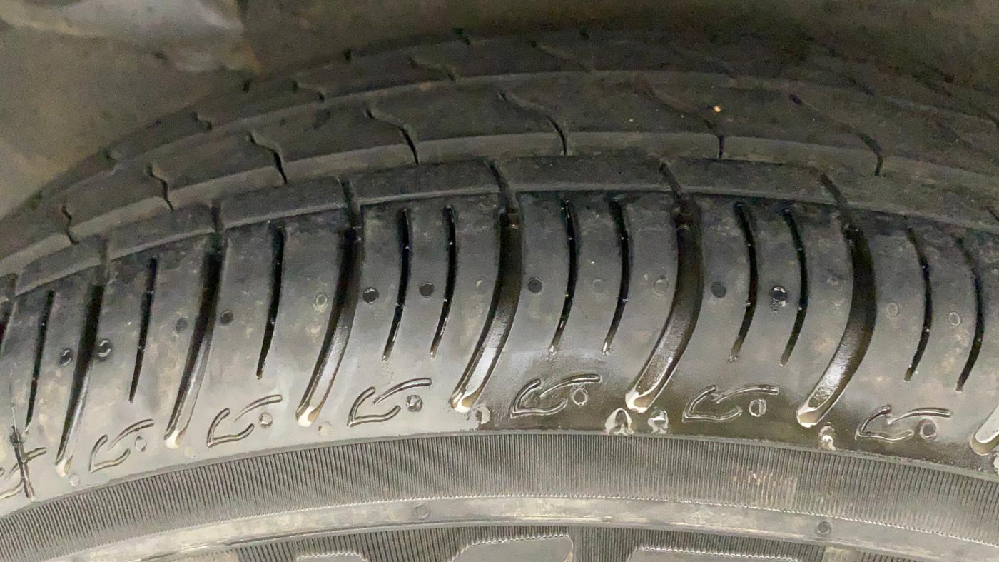 2010 Hyundai i20 MAGNA (O) 1.2, Petrol, Manual, 46,019 km, Right Rear Tyre Tread
