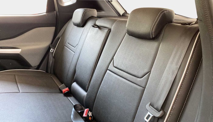 2023 Nissan MAGNITE XV MT, Petrol, Manual, 3,628 km, Right Side Rear Door Cabin