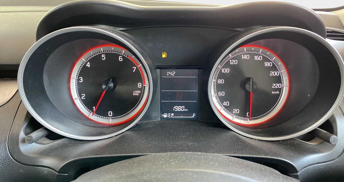 2022 Maruti Swift VXI, Petrol, Manual, 1,972 km, Odometer Image