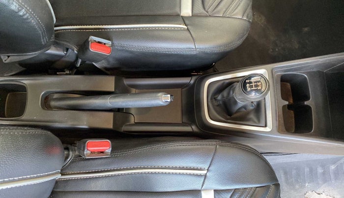 2022 Maruti Swift VXI, Petrol, Manual, 1,972 km, Gear Lever
