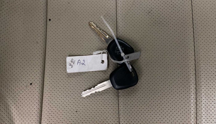 2018 Maruti Wagon R 1.0 LXI CNG, CNG, Manual, 56,486 km, Key Close Up