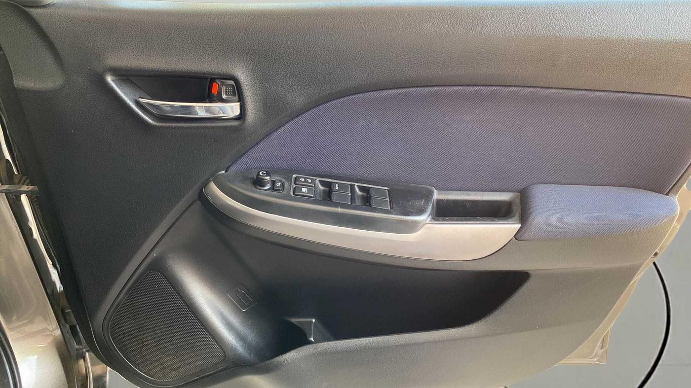 2020 Maruti Baleno DELTA PETROL 1.2, Petrol, Manual, 54,733 km, Driver Side Door Panels Control