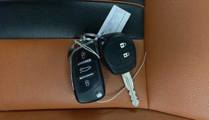 2019 Maruti Vitara Brezza ZDI AMT, Diesel, Automatic, 28,098 km, Key Close Up