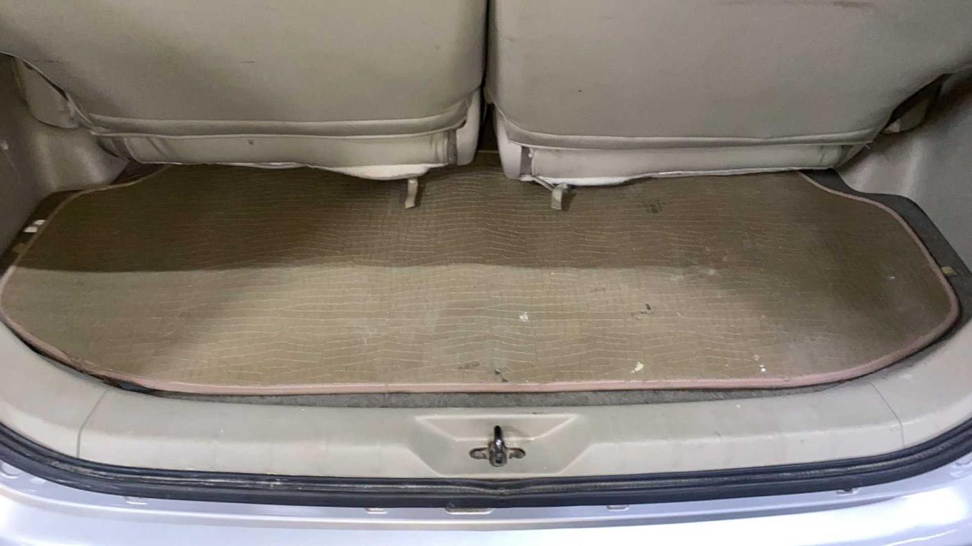 2012 Toyota Innova 2.5 GX 8 STR, Diesel, Manual, 88,816 km, Boot Inside