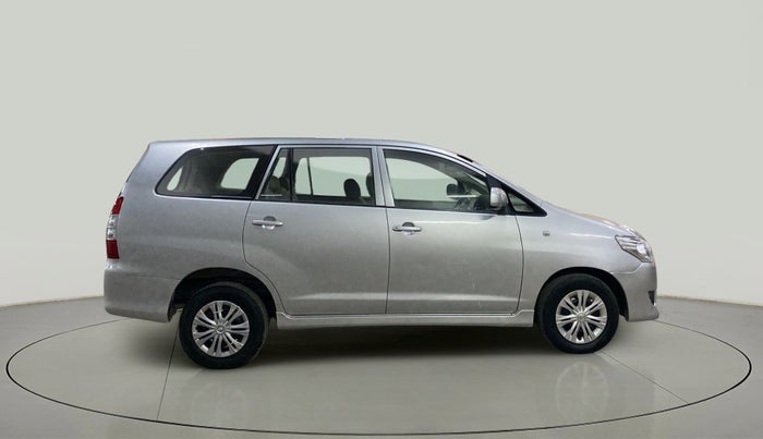 2012 Toyota Innova 2.5 GX 8 STR, Diesel, Manual, 88,816 km, Right Side View