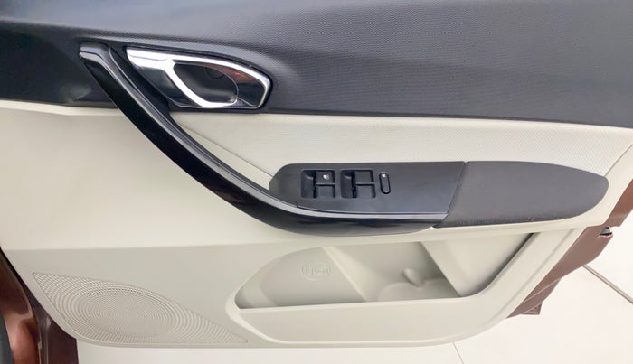 2022 Tata TIGOR XZ PLUS CNG, CNG, Manual, 9,872 km, Driver Side Door Panels Control