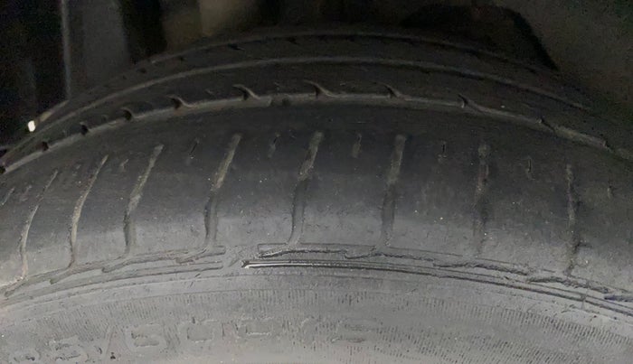 2019 Ford FREESTYLE TITANIUM PLUS 1.2 PETROL, Petrol, Manual, 28,138 km, Right Rear Tyre Tread
