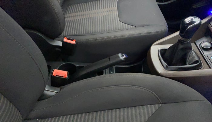 2019 Ford FREESTYLE TITANIUM PLUS 1.2 PETROL, Petrol, Manual, 28,138 km, Gear Lever