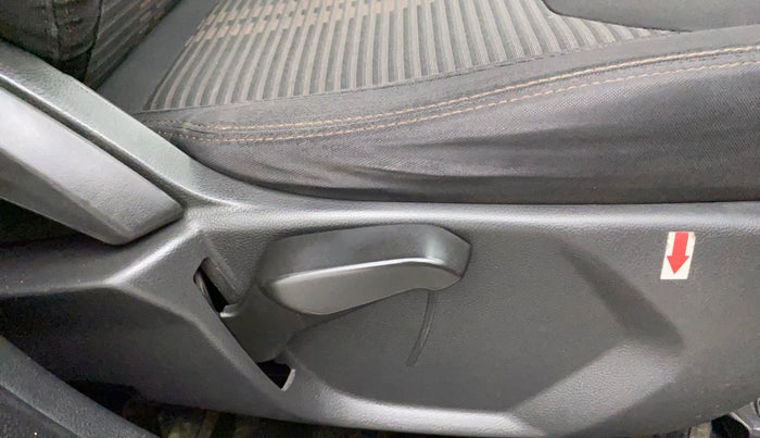 2019 Ford FREESTYLE TITANIUM PLUS 1.2 PETROL, Petrol, Manual, 28,138 km, Driver Side Adjustment Panel