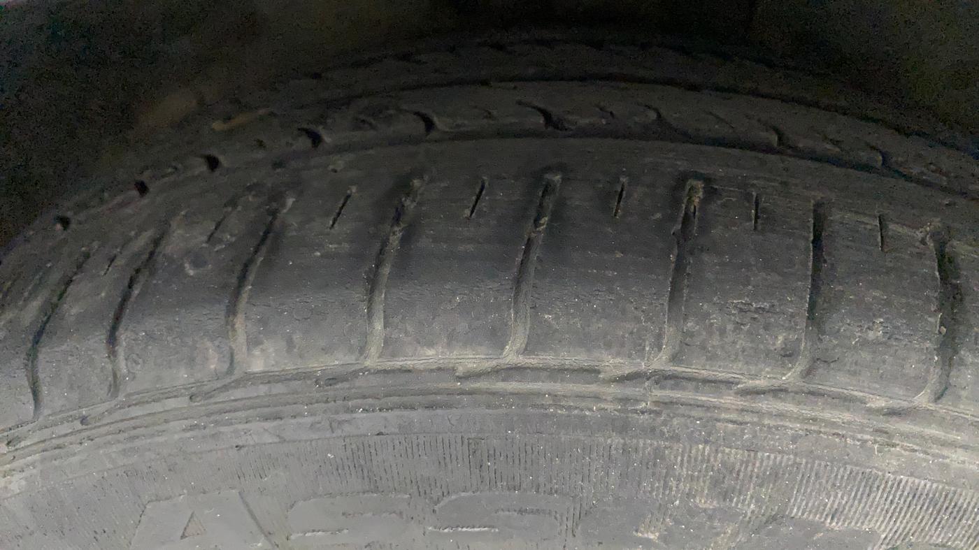 2019 Ford FREESTYLE TITANIUM PLUS 1.2 PETROL, Petrol, Manual, 28,138 km, Right Front Tyre Tread