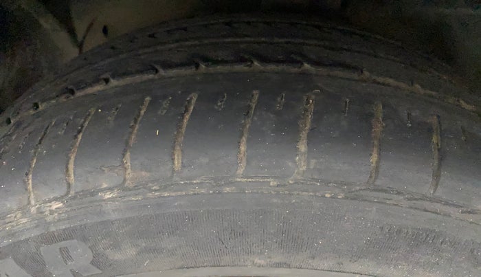 2019 Ford FREESTYLE TITANIUM PLUS 1.2 PETROL, Petrol, Manual, 28,138 km, Left Front Tyre Tread