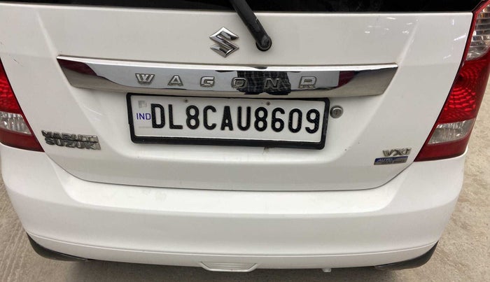 2018 Maruti Wagon R 1.0 VXI AMT, Petrol, Automatic, 27,391 km, Dicky (Boot door) - Minor scratches