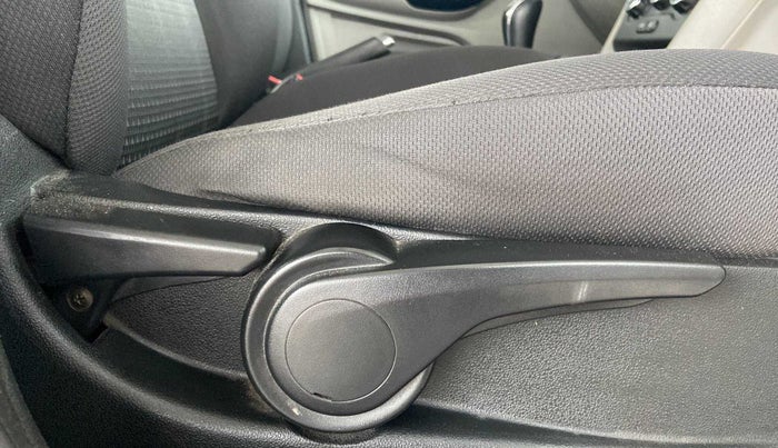 2016 Tata Tiago XZ PETROL, Petrol, Manual, 75,001 km, Driver Side Adjustment Panel