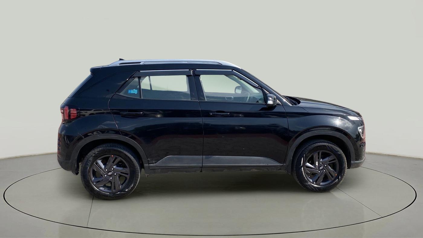 2022 Hyundai VENUE SX 1.2 PETROL, Petrol, Manual, 14,379 km, Right Side View