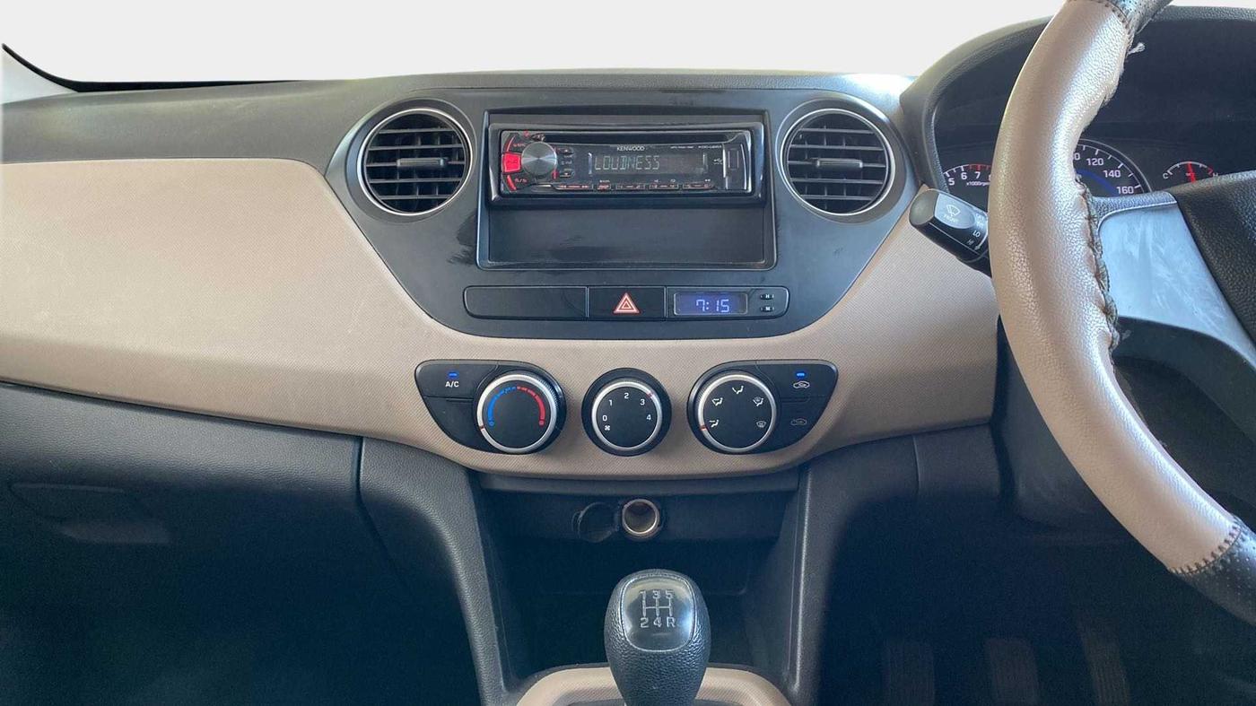 2015 Hyundai Grand i10 MAGNA 1.2 KAPPA VTVT, Petrol, Manual, 39,068 km, Air Conditioner